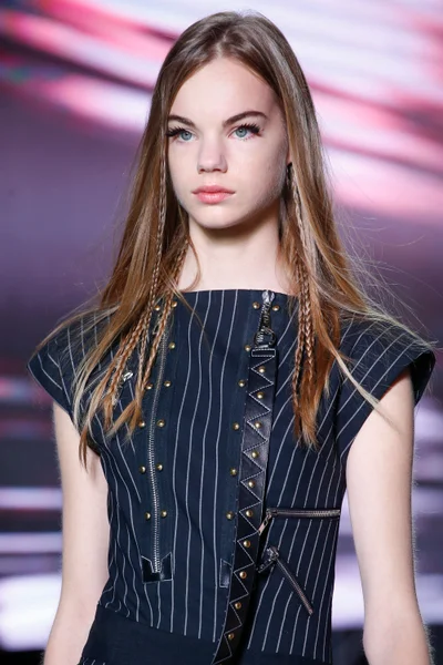 Look 44